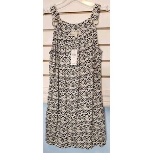 NWT Banana Republic XS Tank Top Black Ivory‎ Dressy Gold Hoops Built In Bra $34